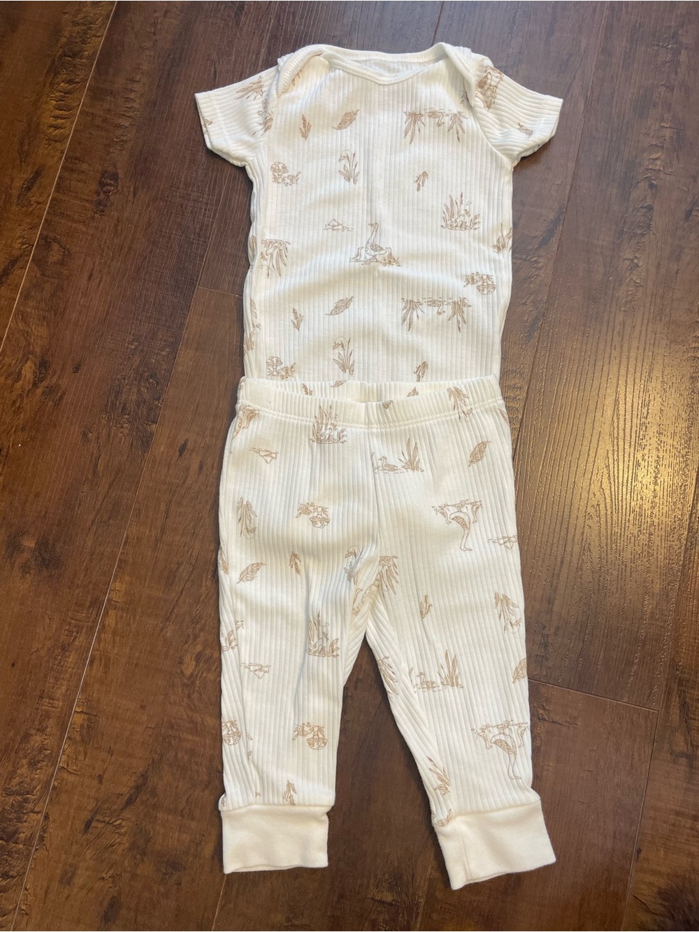 Cream Ribbed Baby set  - Neutral Print